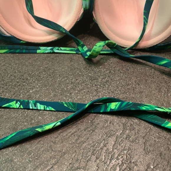 Shade and Shore bikini criss-cross back tie top - Picture 7 of 9